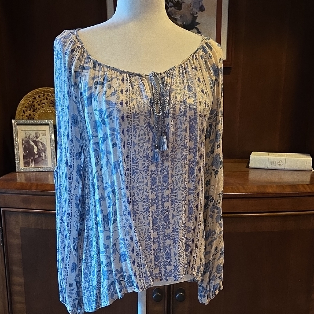 Boho Blue Patterned Women's Top, Slit Sleeve Detail!!! With Tassels.